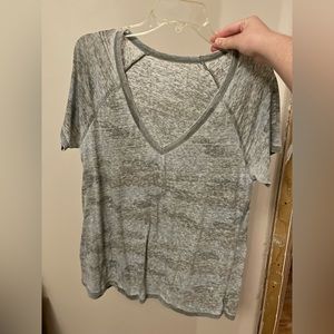 American Eagle Camo V- neck T Shirt